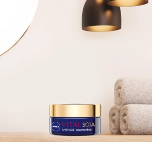 NIVEA Vital Soja regenerujący krem na noc 50 ml