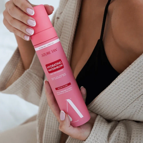 Azure Tan Hydrating Watermelon Self Tan Mousse Medium to Dark samoopalająca pianka do ciała z wodą arbuzową baza uniwersalna 200 ml