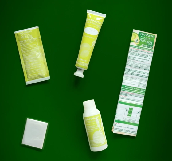 Garnier Color Naturals rozjaśniająca farba do włosów E0 Super Blond