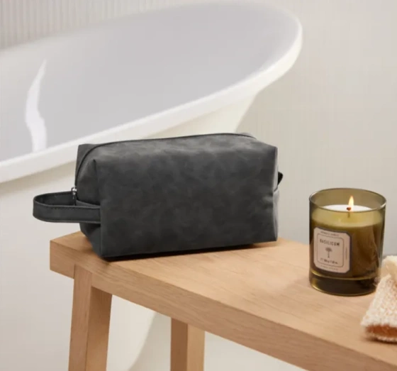 NIVEA MEN Sensitive Elegance zestaw kosmetyków dla mężczyzn z kosmetyczką