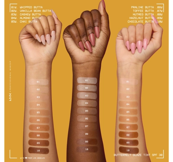 NYX Professional Makeup Buttermelt Glaze podkład w kremie SPF30 09 Hazelnut Butta 30 ml 