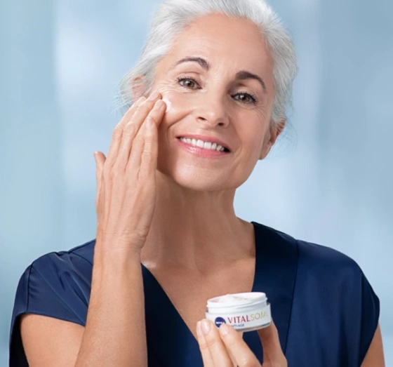 NIVEA Vital Soja ujędrniający krem na dzień SPF30 50ml
