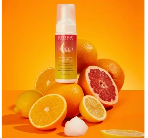 Eveline Cosmetics Vitamin C 3 x Action rozświetlająca pianka do mycia twarzy 150 ml